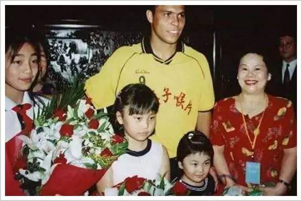 品牌域名，域名保护，金嗓子.png